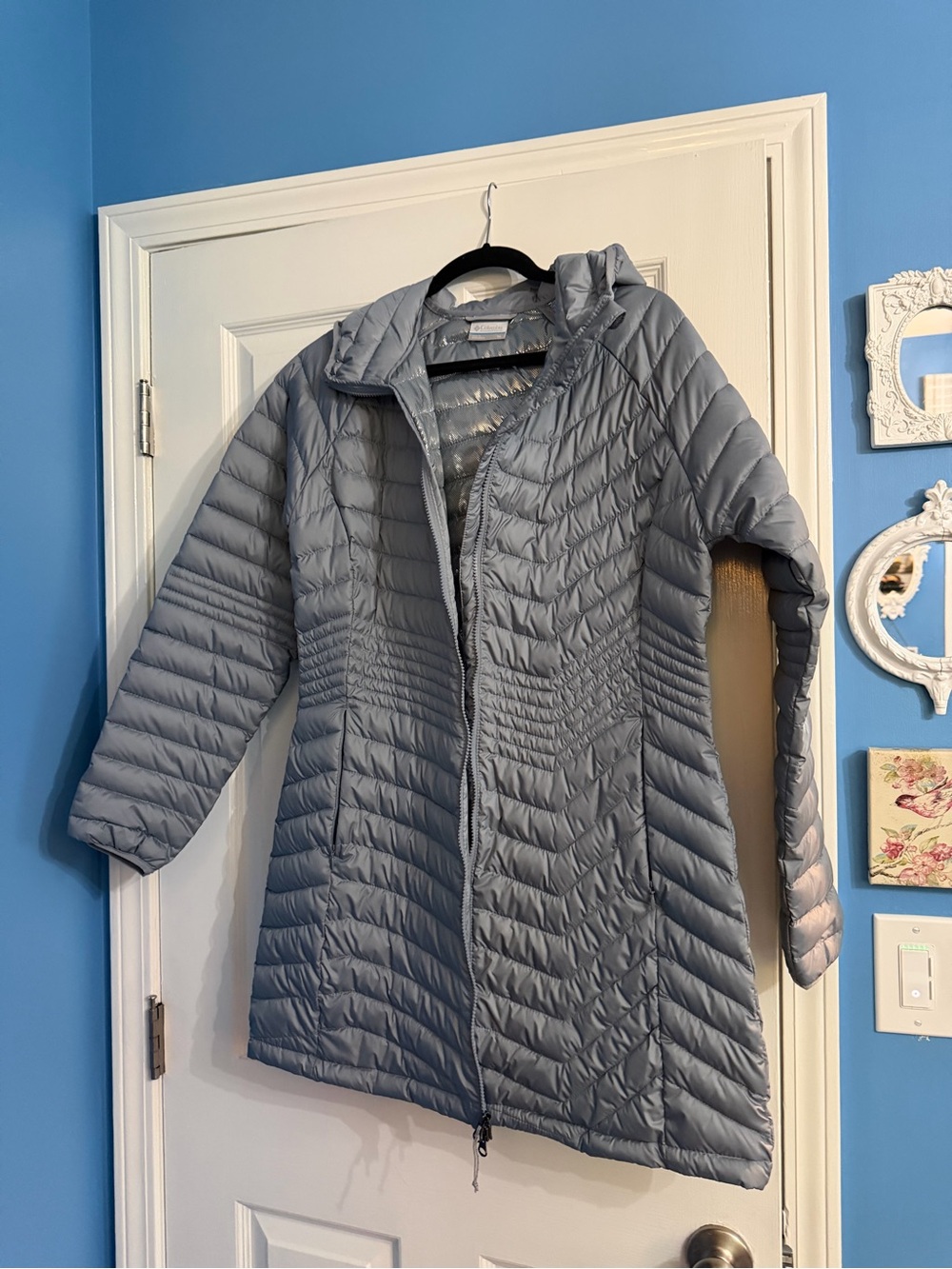 Women's Hooded Long Quilted Puffer Coat - Gray